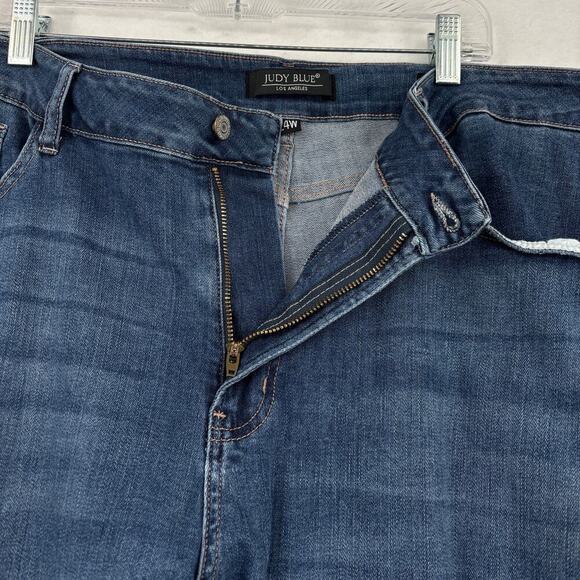 Judy Blue Jean Sz 24W Boyfriend Fit Medium Wash Distressed Raw Hem Stretch Denim - Picture 3 of 13